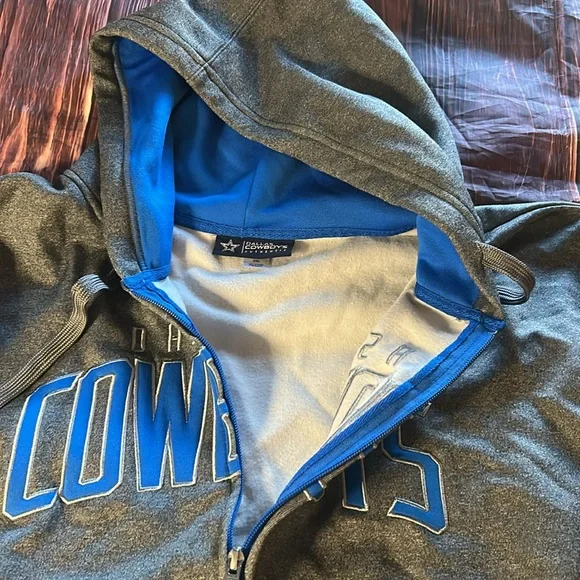 Dallas Cowboys 2XL Grey Zip Up Jacket with Hood - Picture 2 of 4